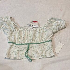 Siena Studio White Floral Puff Sleeve Crop Top with Green Trim